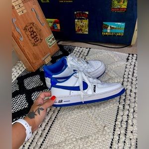 Nike Air Forces - Boys 4Y